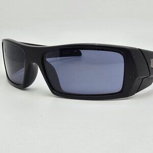 Oakley 03-473 Gascan Matte Black Frame Grey Lens Special Issue Sunglasses 60mm